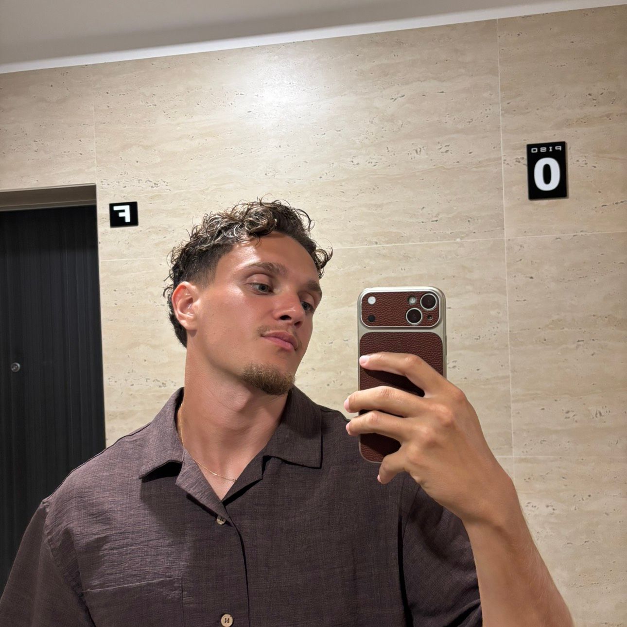 QR7 barber